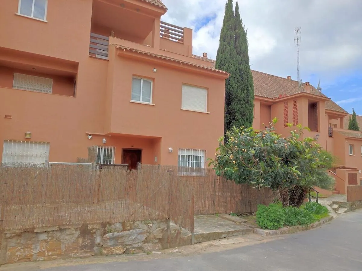 Apartamento Con Piscina 카사레스 0*,  스페인